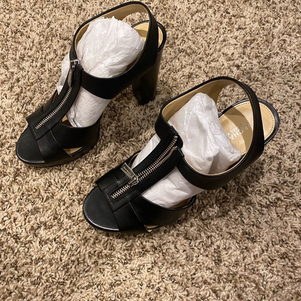 Brand new Michael Kors heals
